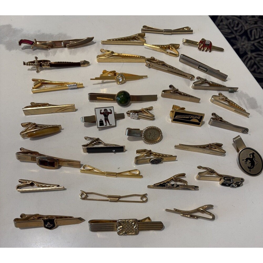 Vintage Mixed Lot of 35 Mens Tie Bars Clips Hickok Swank Pioneer Spiedel